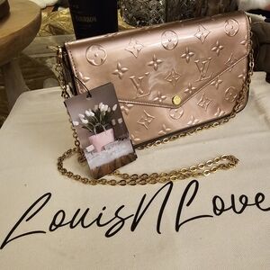 Louis Vuitton Rose Gold (Pink) Vernis Envelope Shoulder Bag with Chain